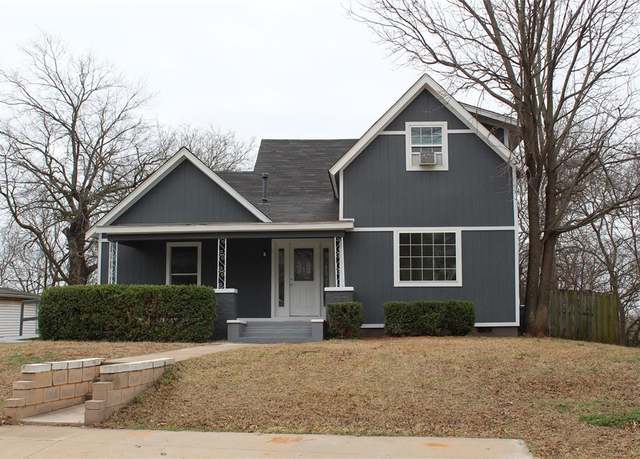Property at 323 W 9th St, Chandler, OK 74834, 3 beds, 1.5 baths
