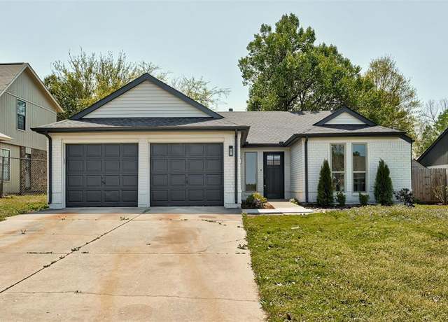 Property at 1804 Foxfire Rd, Edmond, OK 73003, 3 beds, 2 baths