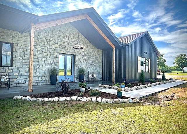 Property at 25478 Sooner Ave, Purcell, OK 73080, 4 beds, 2.5 baths