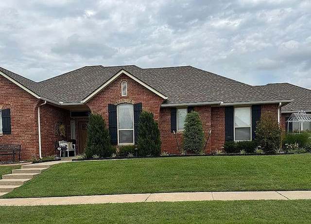 Property at 505 Swingman Rd, Yukon, OK 73099, 3 beds, 2 baths