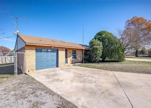 Property at 1221 Rolling Stone Dr, Tecumseh, OK 74873, 3 beds, 1.5 baths