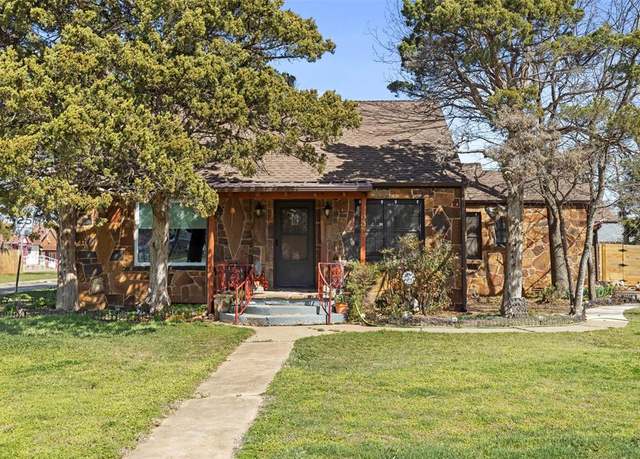 Property at 1227 NW 92nd St, Oklahoma City, OK 73114, 3 beds, 2.5 baths