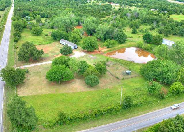 Property at 12300 N Peebly Rd, Jones, OK 73049, 3 beds, 2 baths