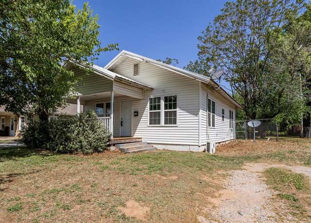 Property at 538 W Wood St, Shawnee, OK 74801, 2 beds, 1 bath