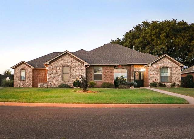 Property at 105 Ruby Dr, Elk City, OK 73644, 4 beds, 2.5 baths