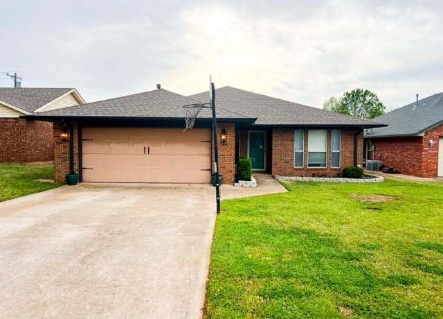 Property at 1189 N Blue Ridge Dr, Purcell, OK 73080, 3 beds, 2 baths