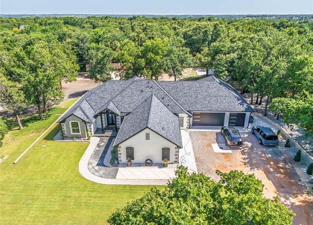 Property at 2356 SW 7th St, Blanchard, OK 73010, 4 beds, 3.5 baths