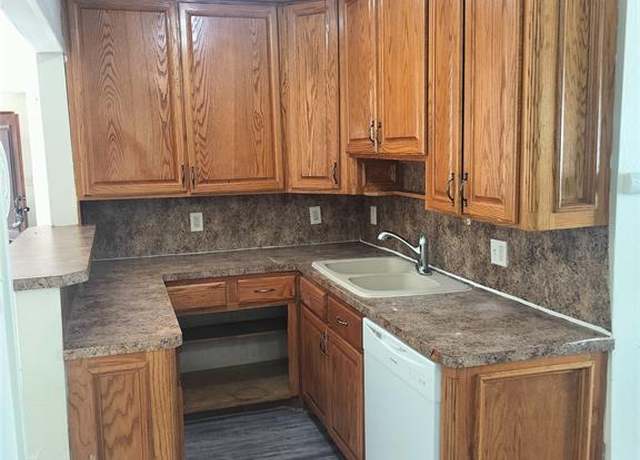 Property at 116 SE 39th St, Oklahoma City, OK 73129, 3 beds, 2 baths