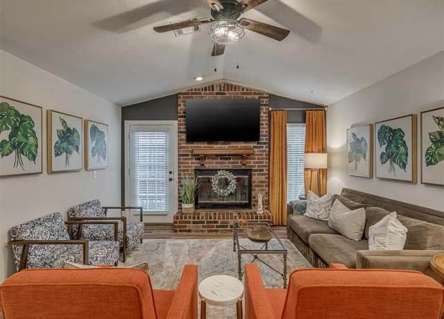 Property at 2108 Barton St #2110, Norman, OK 73072, 6 beds, 4 baths