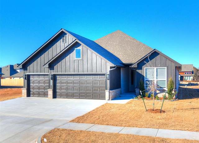Property at 7713 Wilshire Woods Dr, Yukon, OK 73099, 4 beds, 2 baths