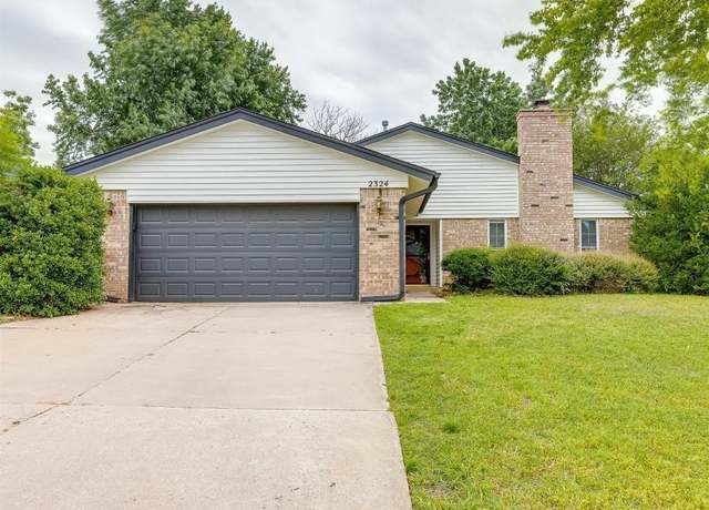 Property at 2324 Pinon Pl, Edmond, OK 73013, 3 beds, 2 baths