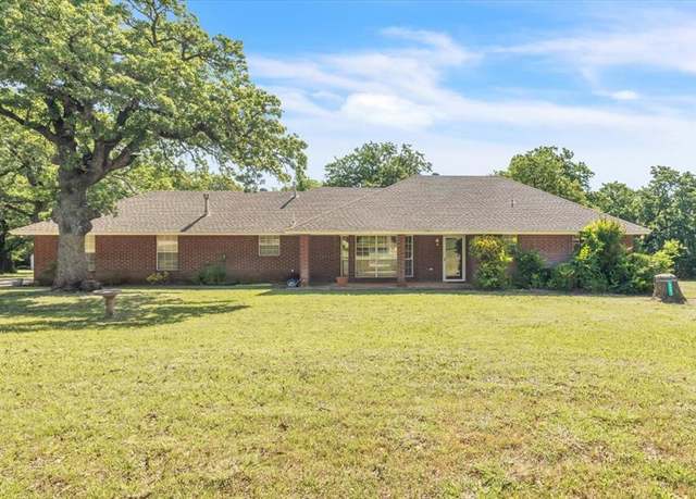 Property at 826 Stone Dr, Blanchard, OK 73010, 2 beds, 2 baths