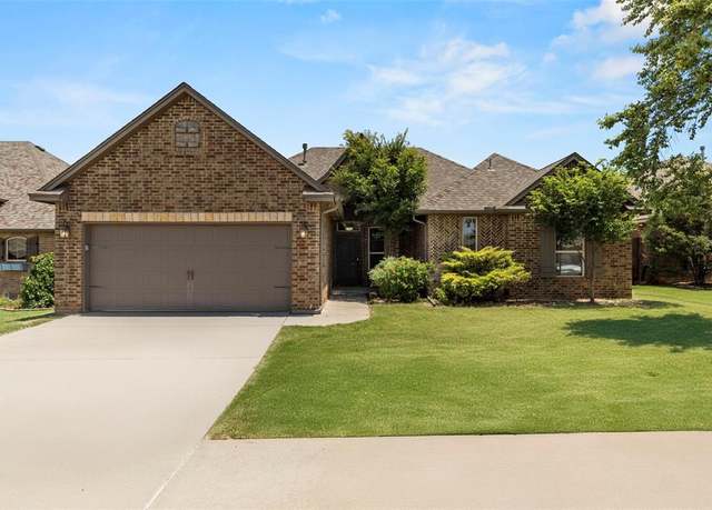 Property at 19020 Meadows Crossing Dr, Edmond, OK 73012, 4 beds, 2 baths