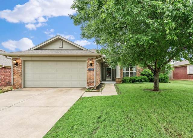 Property at 2636 NW 182nd St, Edmond, OK 73012, 3 beds, 2 baths