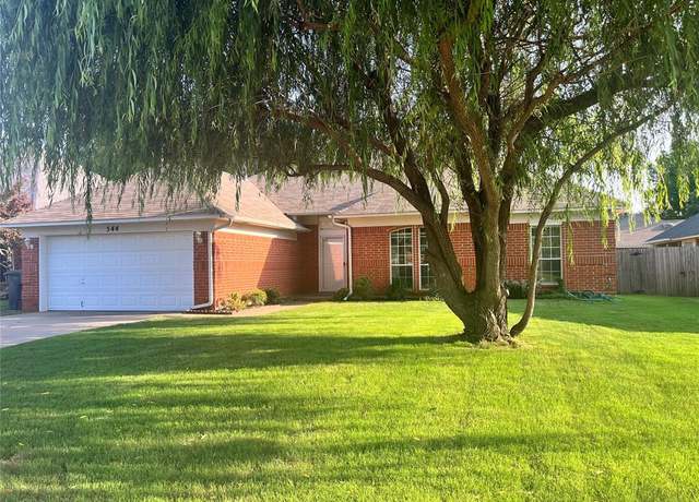 Property at 544 NW 172nd Pl #8015998877, Edmond, OK 73012, 3 beds, 2 baths