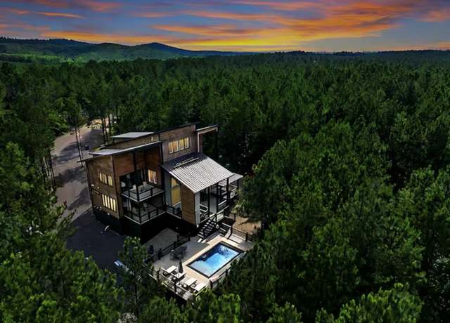 Property at 474 Bear Pine Trl, Broken Bow, OK 74728, 5 beds, 5 baths