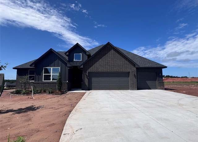 Property at 6016 Kinnick Dr, Edmond, OK 73034, 4 beds, 2 baths
