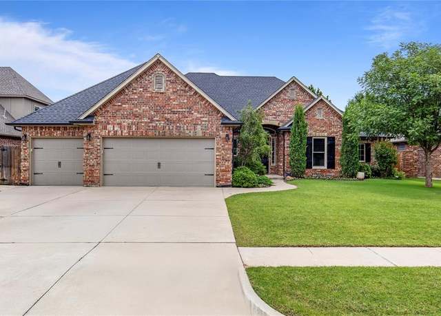 Property at 1013 Corbett Dr, Norman, OK 73072, 4 beds, 2.5 baths