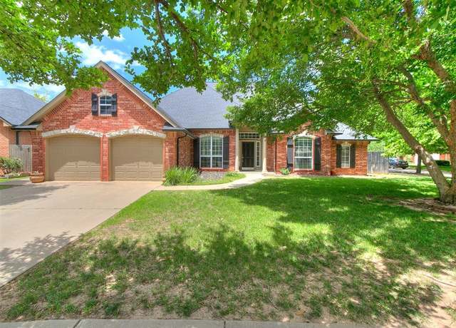 Property at 4901 Cypress Lake Dr, Norman, OK 73072, 3 beds, 2 baths