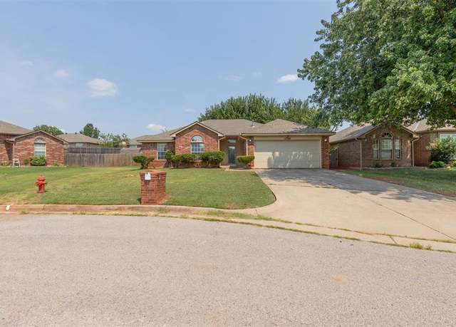 Property at 17324 Cedarwood Dr, Edmond, OK 73012, 3 beds, 2 baths