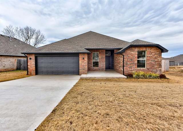Property at 2009 Jackson Dr, Norman, OK 73071, 3 beds, 2 baths