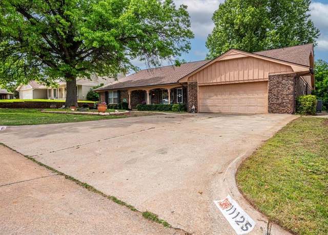 Property at 11125 NW 116th St, Yukon, OK 73099, 4 beds, 3 baths