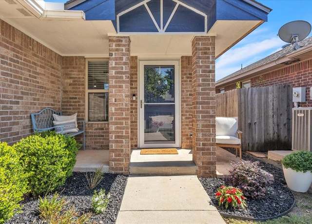 Property at 2336 NW 197th St, Edmond, OK 73012, 3 beds, 2 baths
