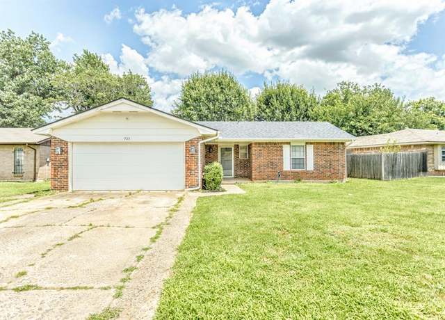 Property at 723 Garden Grv, Yukon, OK 73099, 3 beds, 2 baths