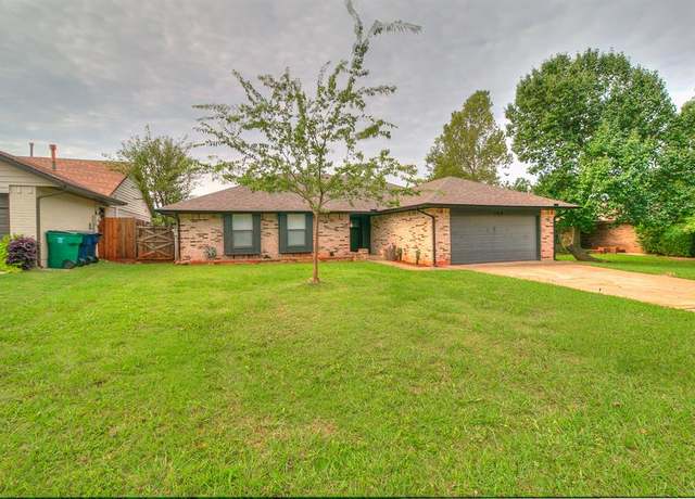 Property at 100 Pueblo, Edmond, OK 73013, 4 beds, 2 baths