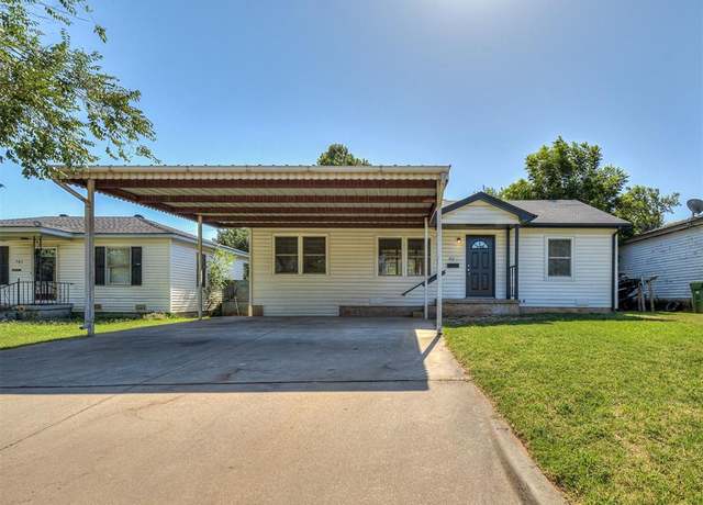 Property at 703 S 2nd St, Yukon, OK 73099, 2 beds, 1 bath