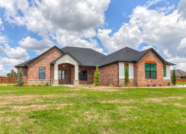 Property at 2233 W Sunset Dr, Mustang, OK 73064, 4 beds, 2.5 baths