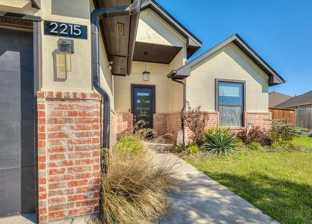 Property at 2215 Kimball Dr, Norman, OK 73071, 3 beds, 2 baths