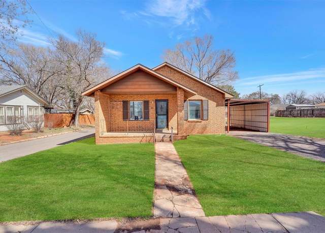 Property at 422 N Washington Ave, Elk City, OK 73644, 3 beds, 1 bath