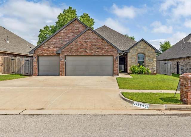 Property at 11929 SW 17th St, Yukon, OK 73099, 3 beds, 2 baths