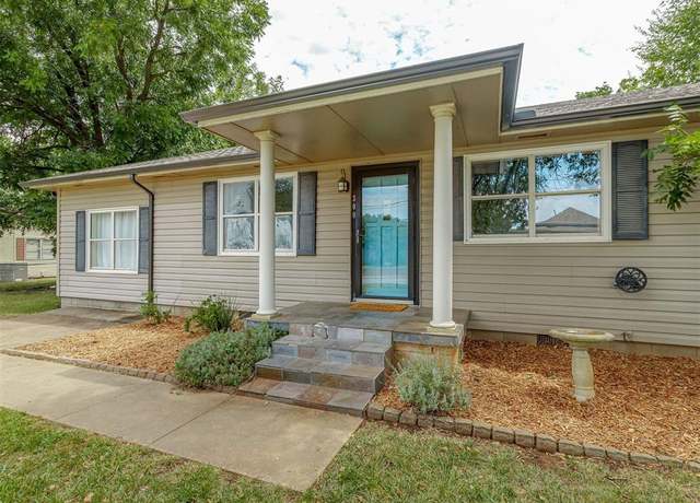 Property at 300 N Fretz Ave, Edmond, OK 73003, 4 beds, 1.5 baths
