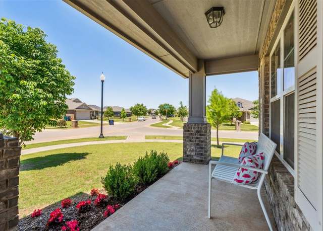 Property at 3432 Piney River Dr, Yukon, OK 73099, 3 beds, 2 baths