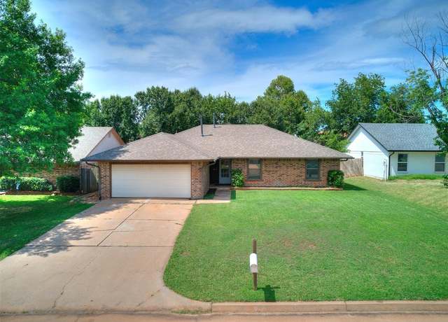 Property at 17 Pueblo, Edmond, OK 73013, 3 beds, 2 baths