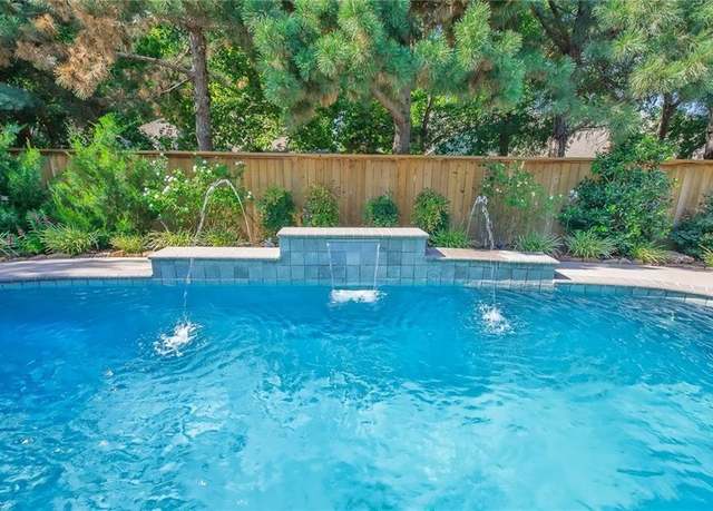 Property at 6325 Olde Harwick Dr, Oklahoma City, OK 73162, 4 beds, 2.5 baths