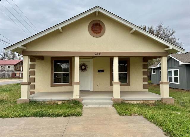Property at 1628 W Dakota Ave, Chickasha, OK 73018, 2 beds, 1 bath