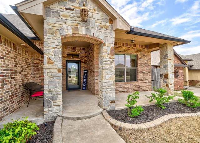 Property at 1800 NE 25th St, Moore, OK 73160, 4 beds, 2.5 baths