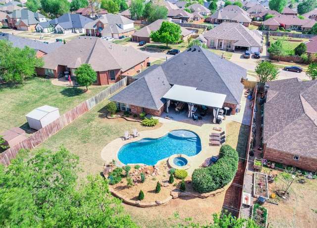 Property at 9209 SW 21st St, Oklahoma City, OK 73128, 5 beds, 3 baths