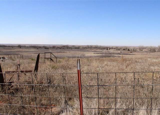 Property at 11339 N 1920 Rd, Sayre, OK 73662, 2 beds, 2 baths