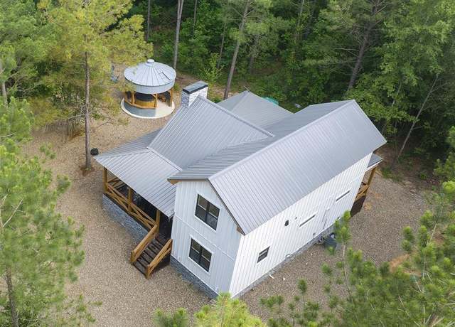 Property at 32 Campfire Ct, Broken Bow, OK 74728, 2 beds, 2 baths