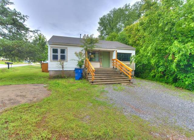 Property at 1223 E Warner Ave, Guthrie, OK 73044, 4 beds, 2 baths