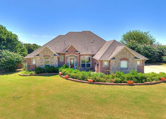 Property at 680 Silver Tree Dr, Choctaw, OK 73020, 4 beds, 3 baths