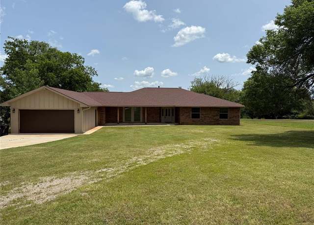 Property at 711 N Cleveland Ave, Shawnee, OK 74801, 4 beds, 3.5 baths