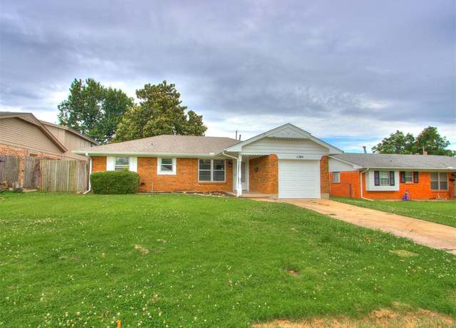 Property at 1204 W Woodlane Dr, Midwest City, OK 73110, 3 beds, 1.5 baths