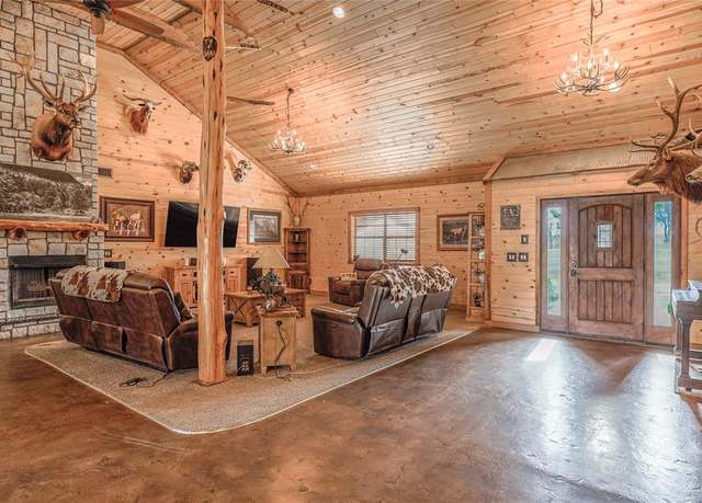 Property at 29056 County Road 1460 Rd, Cement, OK 73017, 4 beds, 3 baths