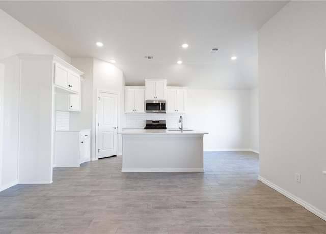 Property at 3833 Lynne Ave, Edmond, OK 73012, 3 beds, 2 baths