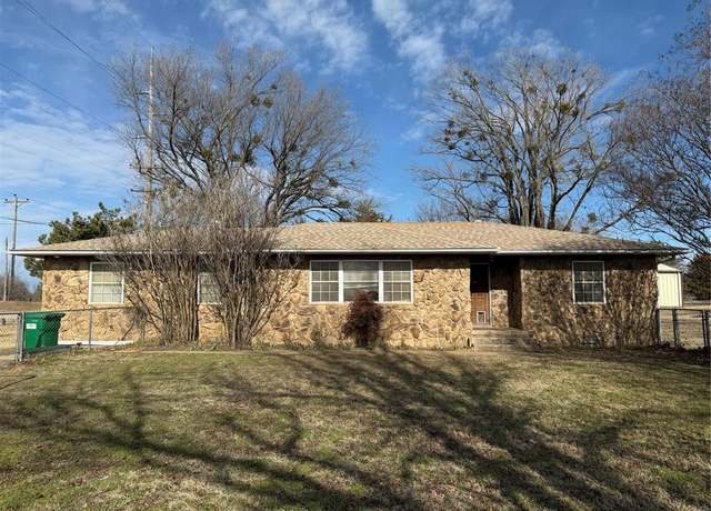 Property at 103980 S 3400 Rd, Meeker, OK 74855, 4 beds, 2 baths